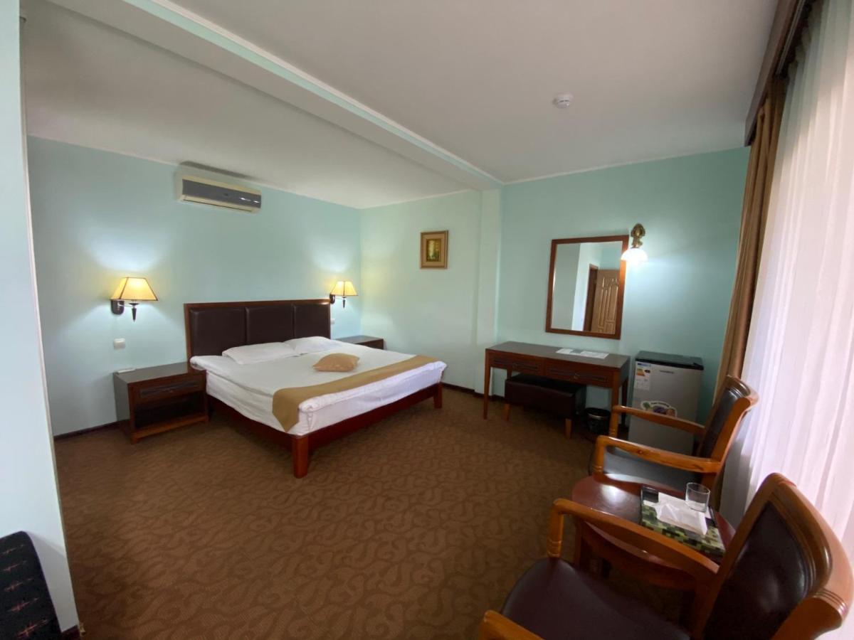 Morelux Boutique Hotel Kapchagay Εξωτερικό φωτογραφία