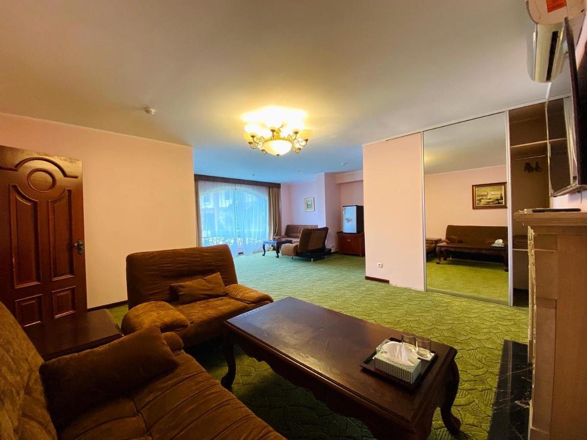 Morelux Boutique Hotel Kapchagay Εξωτερικό φωτογραφία
